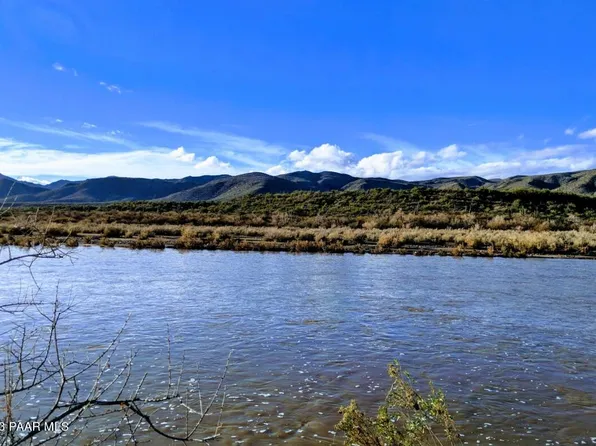 7250 S Santa Maria River Ranch Rd, Bagdad, AZ 86321