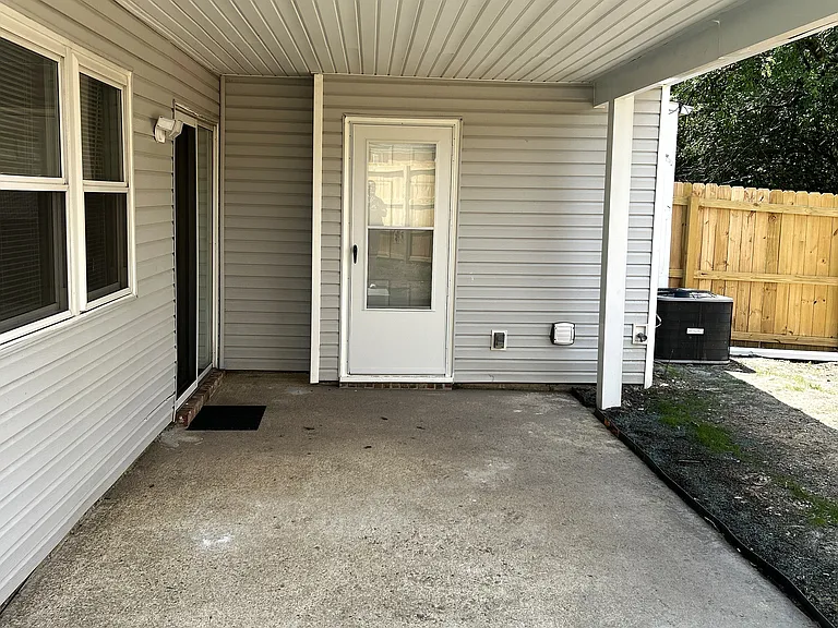 874 Jamestown Landing Rd — Photo 34
