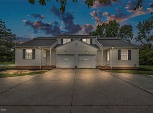9976 Chamberlin Rd, Twinsburg, OH 44087