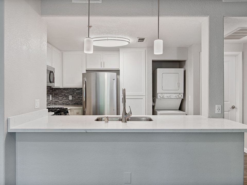Upgraded kitchens at Ascent at the Galleria in Roseville, California