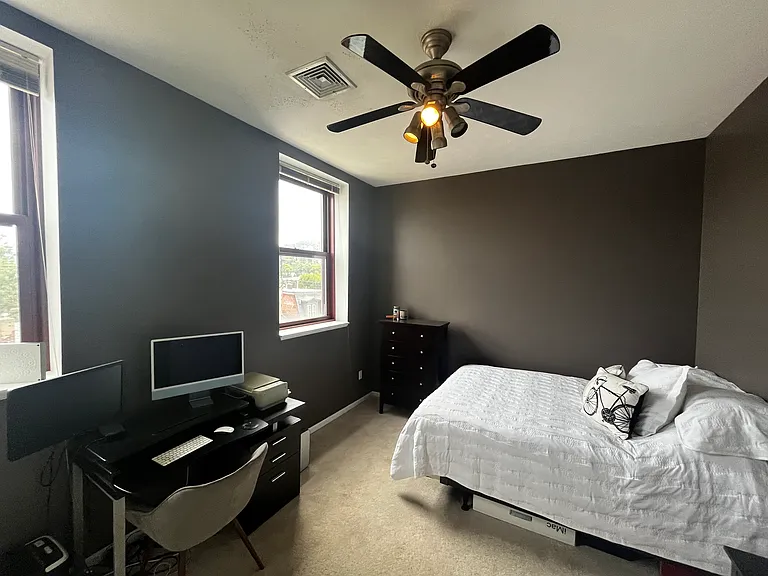 130 S 22nd St #3E — Photo 11