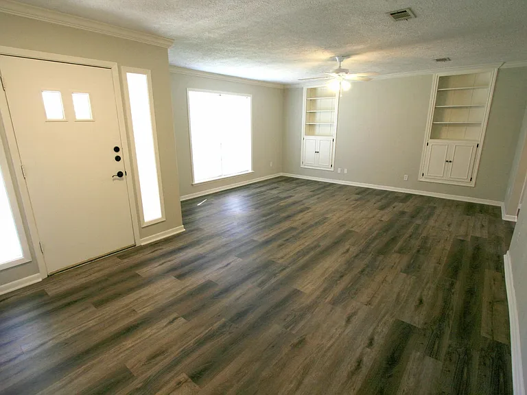 2301 Raintree Dr — Photo 5
