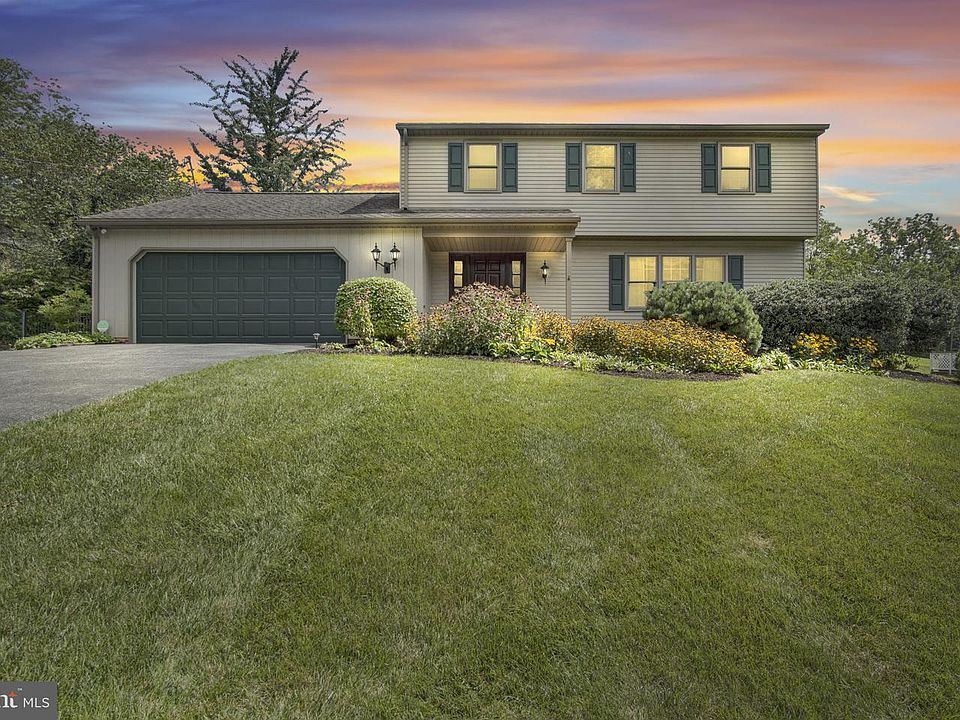 1st image of 761 Ridgelyn Dr