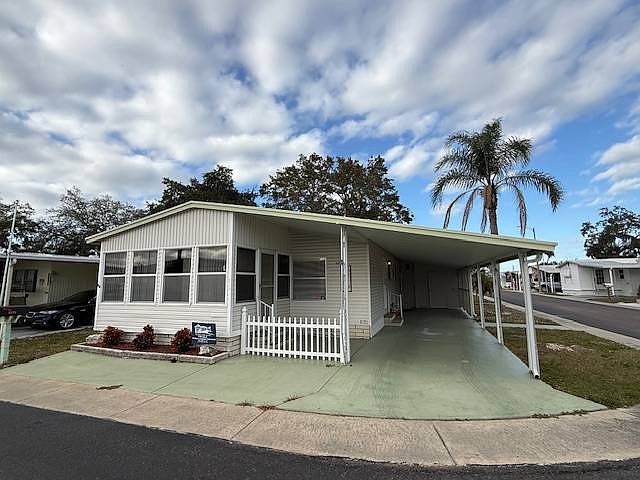 1st image of 6121 Dream Dr