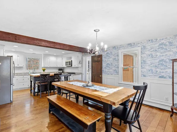 268 Club Valley Drive, Hatchville, MA 02536