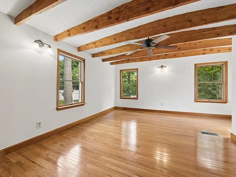 90 E Main St #2 — Photo 9