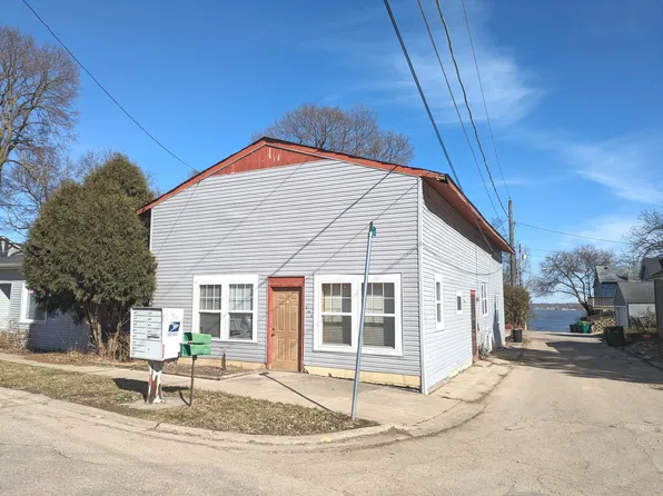 163 Forest Ave, Fox Lake, IL 60020