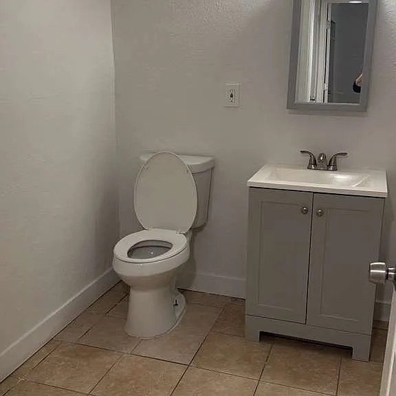 2283 Patton Dr — Photo 2