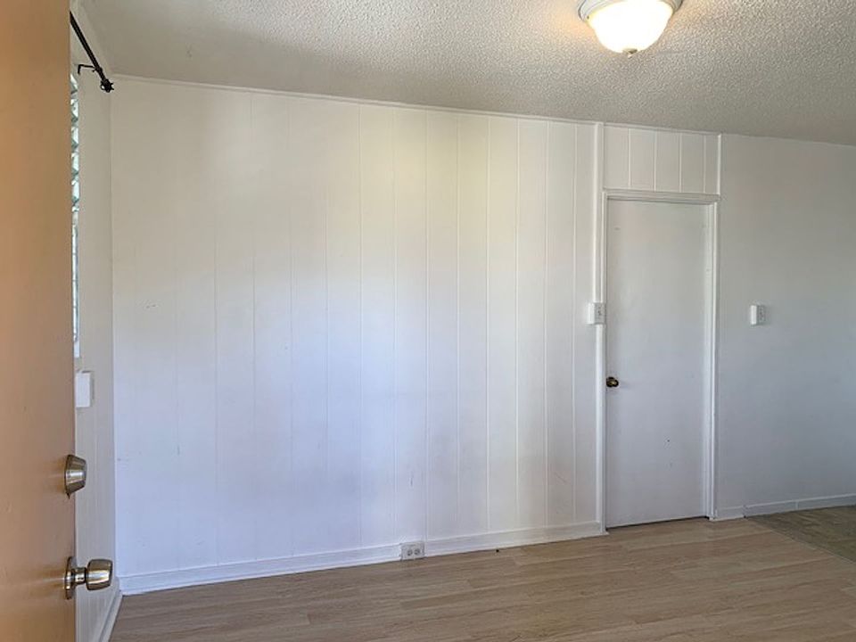 1st image of 927 Spencer St #2