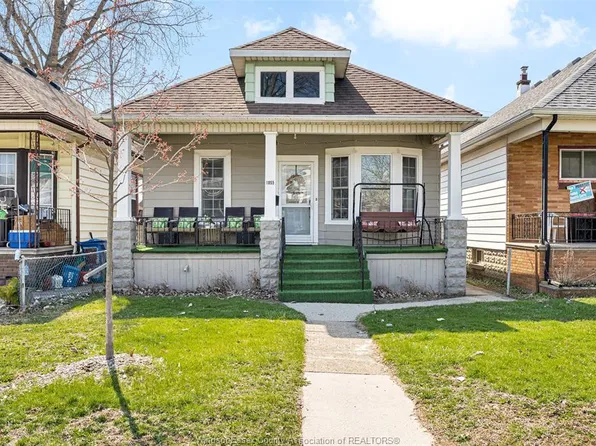 1055 Hall Ave, Windsor, ON N9A 2M6