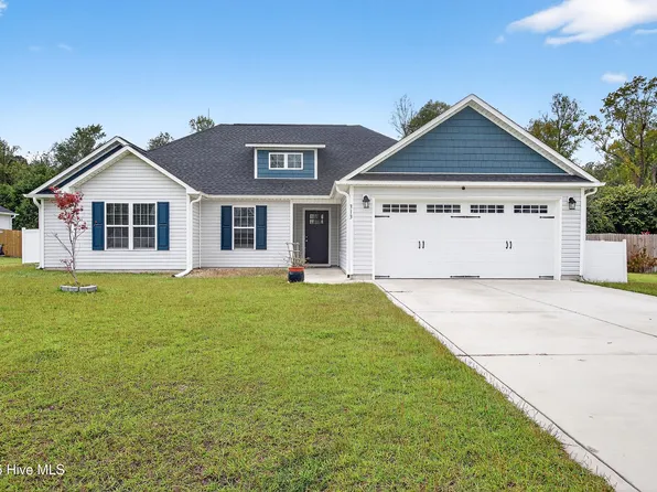 313 Lonesome Dove Court, Maysville, NC 28555