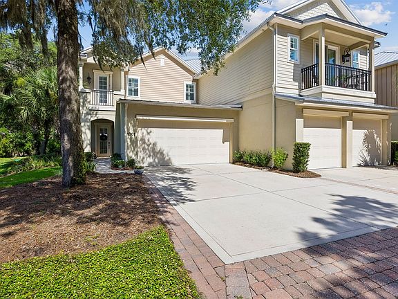 3rd image of 95177 Summerwoods Cir Unit 1001