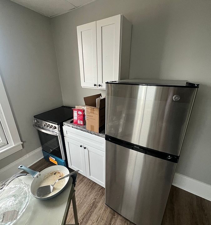 2nd image of 42 N State St #5