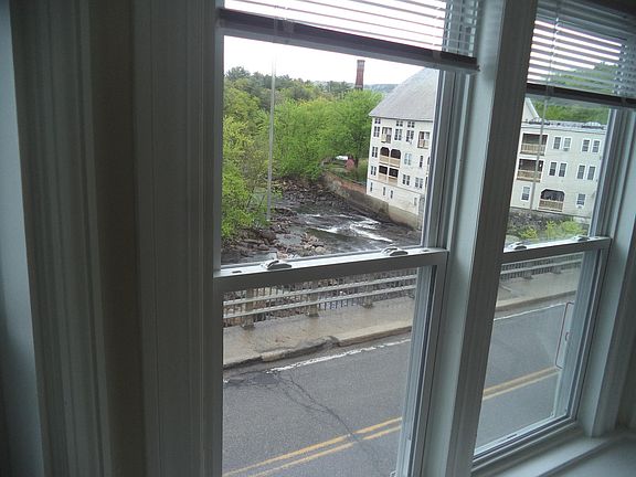 4th image of 15 Bridge St #2