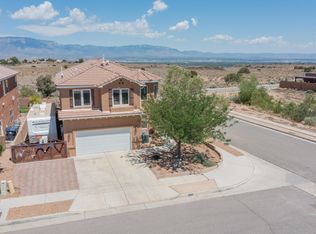 9524 Jacks Creek Dr NW, Albuquerque, NM 87114