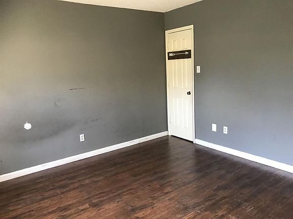 5th image of 8865 Marilyn Dr
