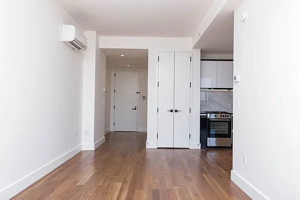 Rented by Nooklyn NYC LLC | media 20
