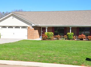 732 Meadow Ridge Dr, Walland, TN 37886