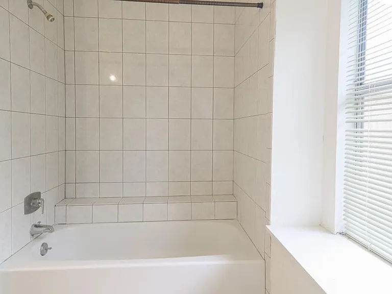 10802 Sashay Dr — Photo 10