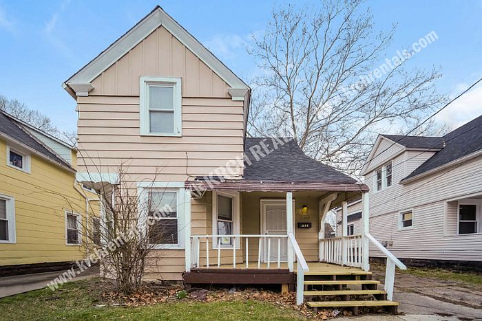 1st image of 3184 W 95th St