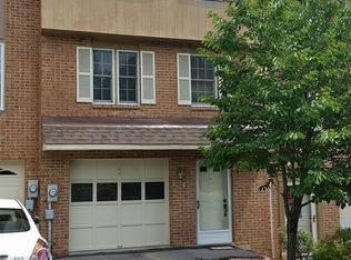 44 Hennig Dr, Pittsburgh, PA