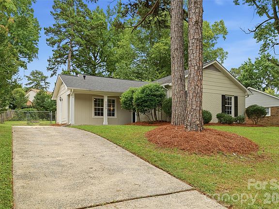 3rd image of 5439 Autumn End Cir