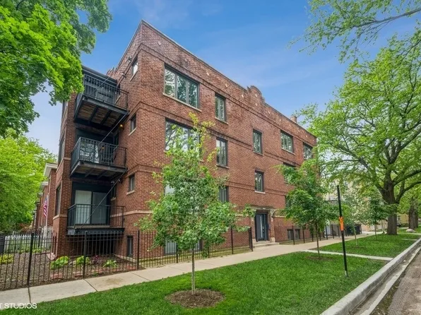 3435 W Sunnyside Ave APT 2W, Chicago, IL 60625