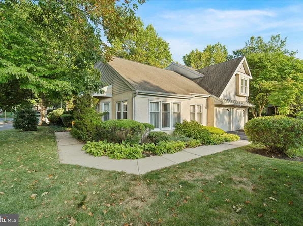 600 Durham Ct, West Chester, PA 19382