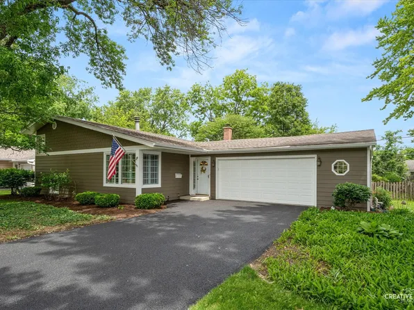 1128 Modaff Rd, Naperville, IL 60540