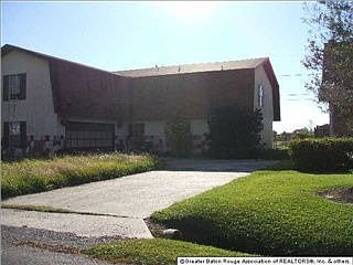 1st image of 216 Myrtle Grove Dr