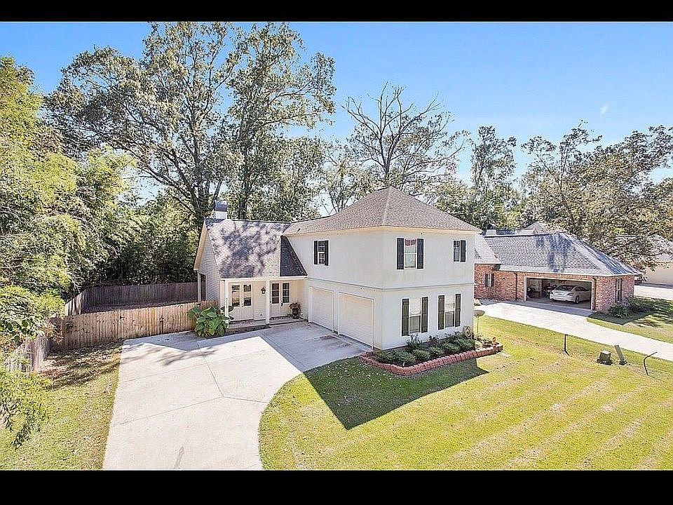 1st image of 9904 Belle Dr