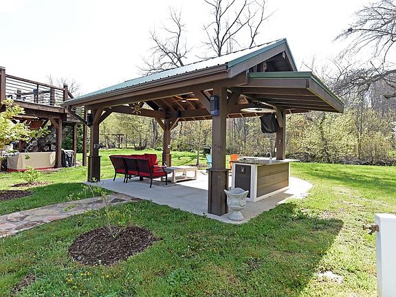 5th image of 467 Golden Nugget Rd