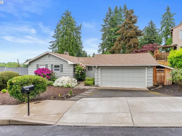1695 Hallinan St, Lake Oswego, OR 97034