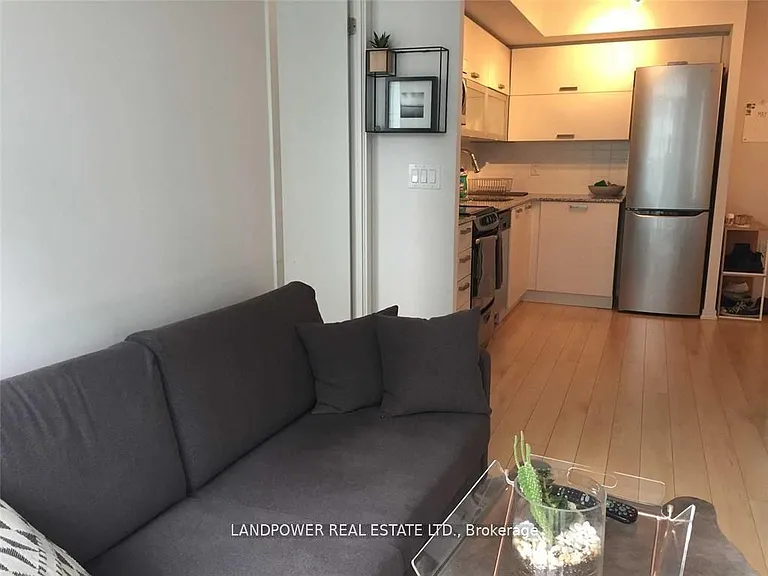 36 Lisgar St #1918 — Photo 10