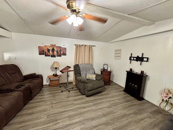 4th image of 981 Ulmer Rd #124
