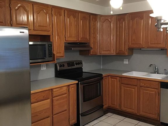 5th image of 305 Barlow Dr