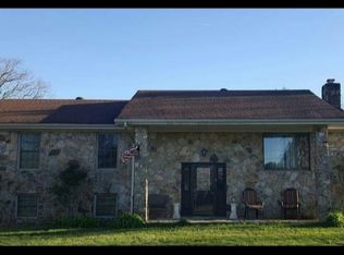 2154 Union Camp Rd, Lafayette, TN 37083