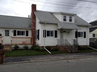 569 Concord St, Lowell, MA 01852