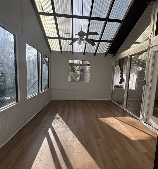 825 N Beverly Glen Blvd — Photo 4