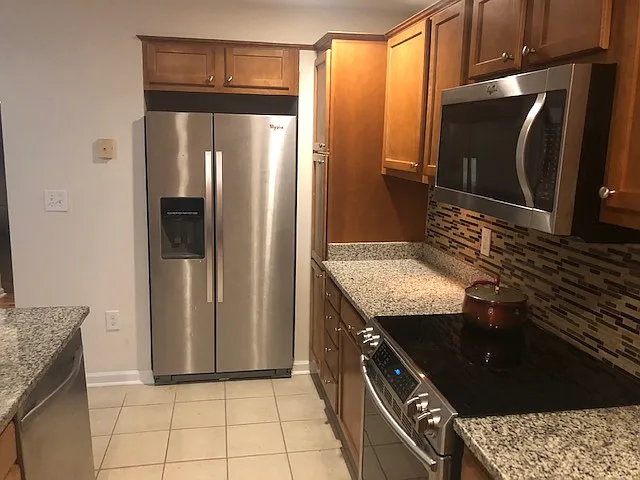 803 N Bond St — Photo 6