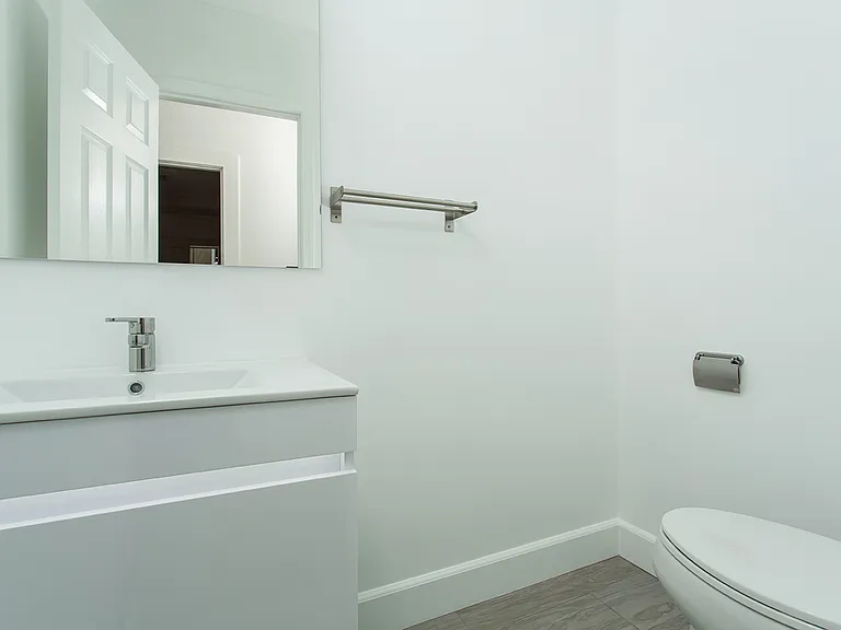 4733 Ambrose Ave — Photo 14