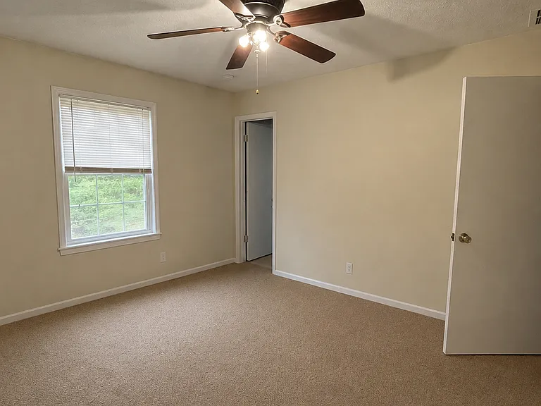 3805 S Valmore Ave — Photo 20