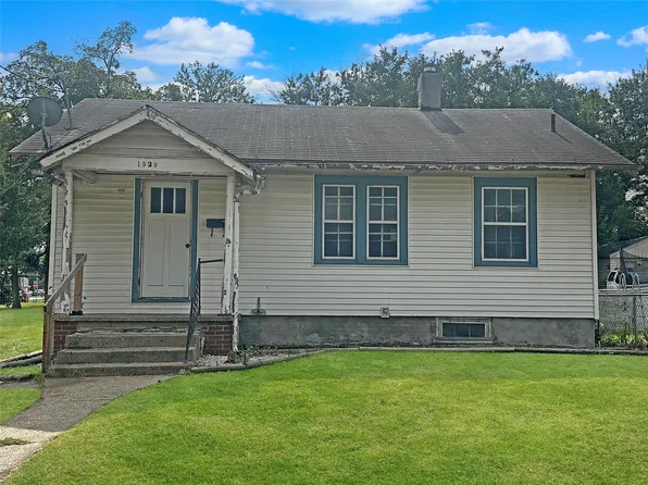 1929 Burson St, Des Moines, IA 50316