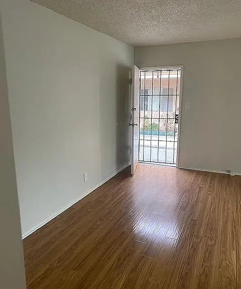 3725 S Bentley Ave #1 — Photo 2