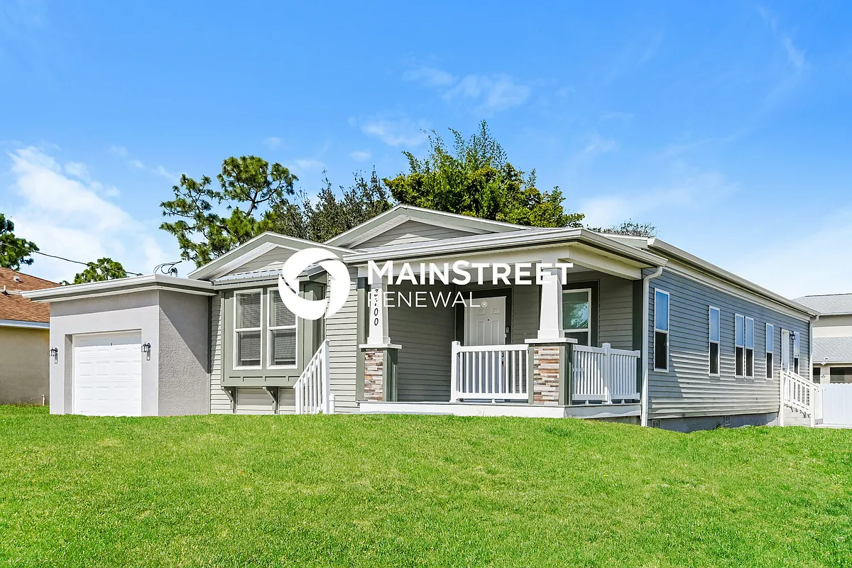 Front View - 3700 9th St W