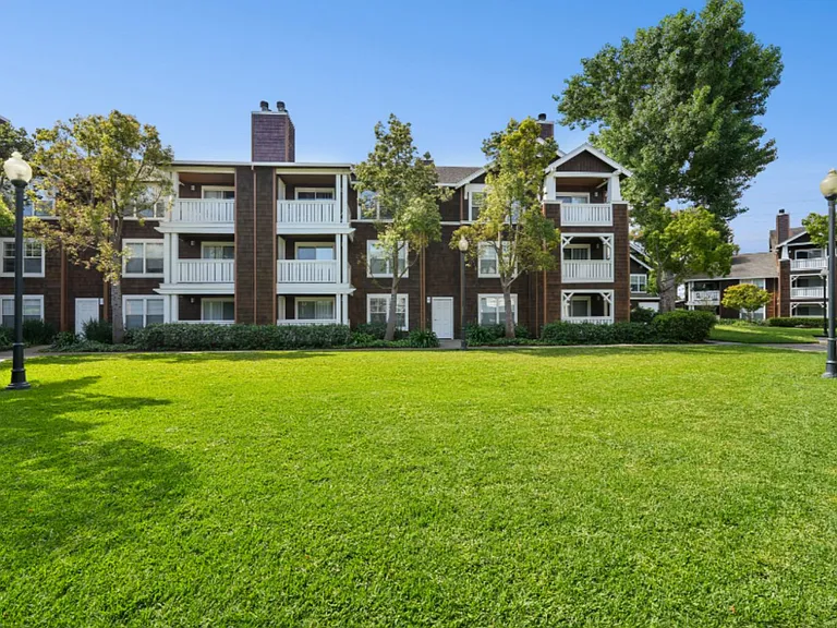 Pescadero Apartments — Photo 34