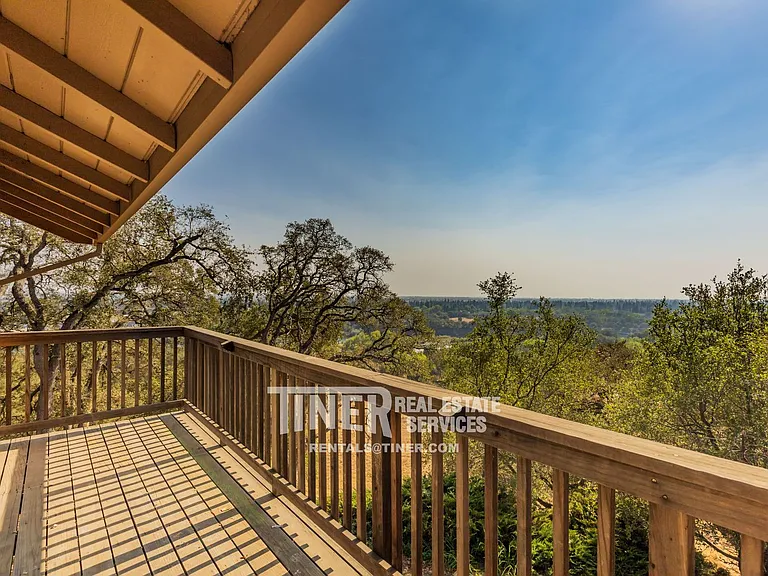 8708 Bluff Ln — Photo 24