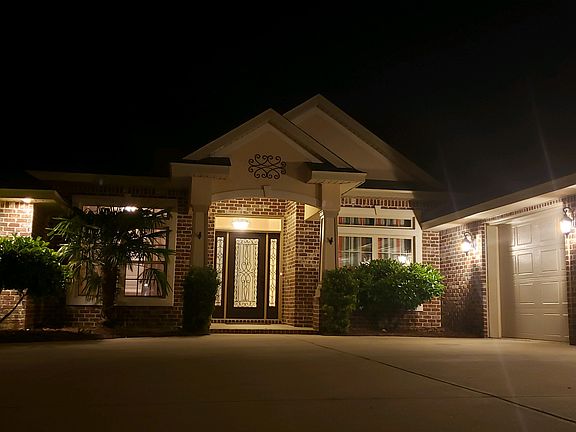 2nd image of 1683 Woodlawn Way
