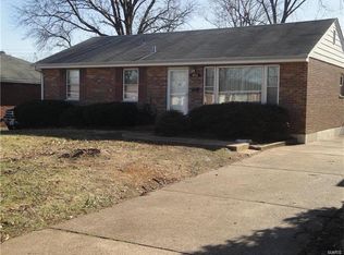 8916 Ione Ln, Saint Louis, MO 63123