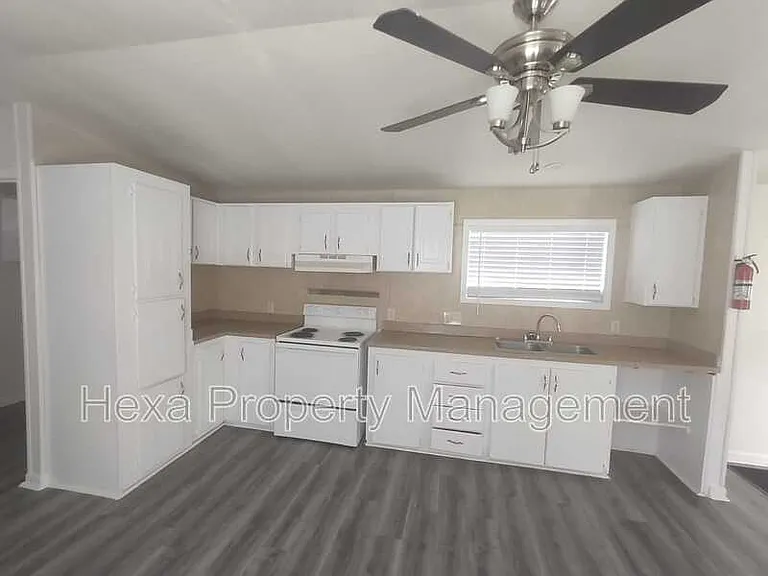 2511 FM 646 Rd N #4B — Photo 3